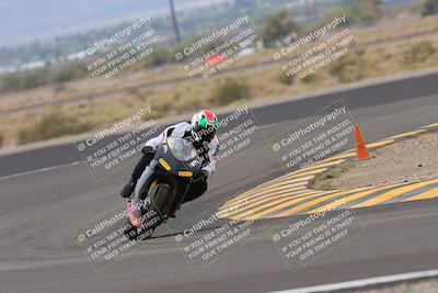 media/Sep-10-2022-SoCal Trackdays (Sat) [[a5bf35bb4a]]/Turn 11 (11am)/